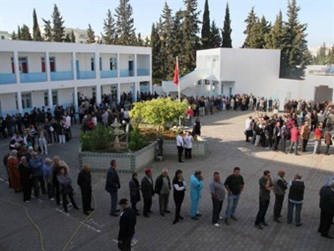 Resultados de las elecciones en Túnez se anunciarán el martes