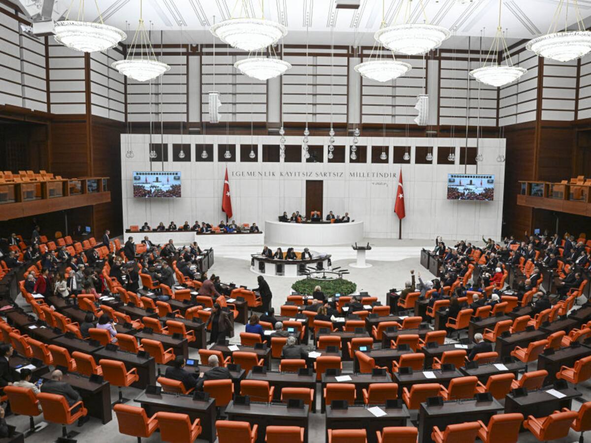 Turquía ratifica la entrada de Suecia en la OTAN tras meses de bloqueo
