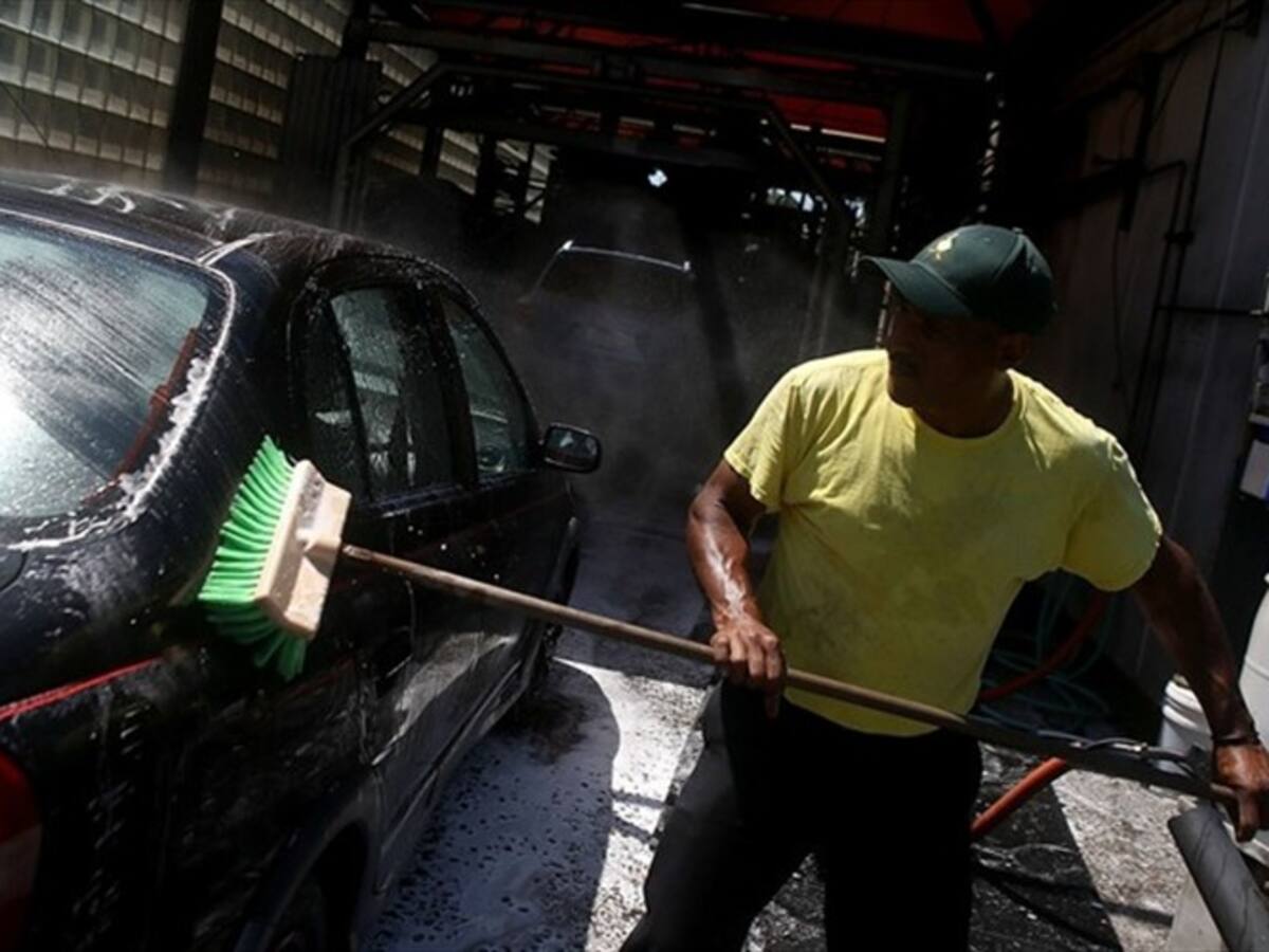 Inician sanciones a lavaderos de carros en Duitama, Boyacá