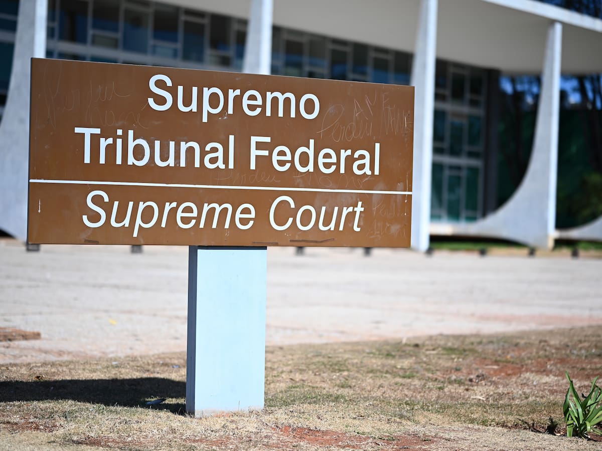 Al menos un muerto tras dos explosiones en los alrededores de la Corte Suprema en Brasilia