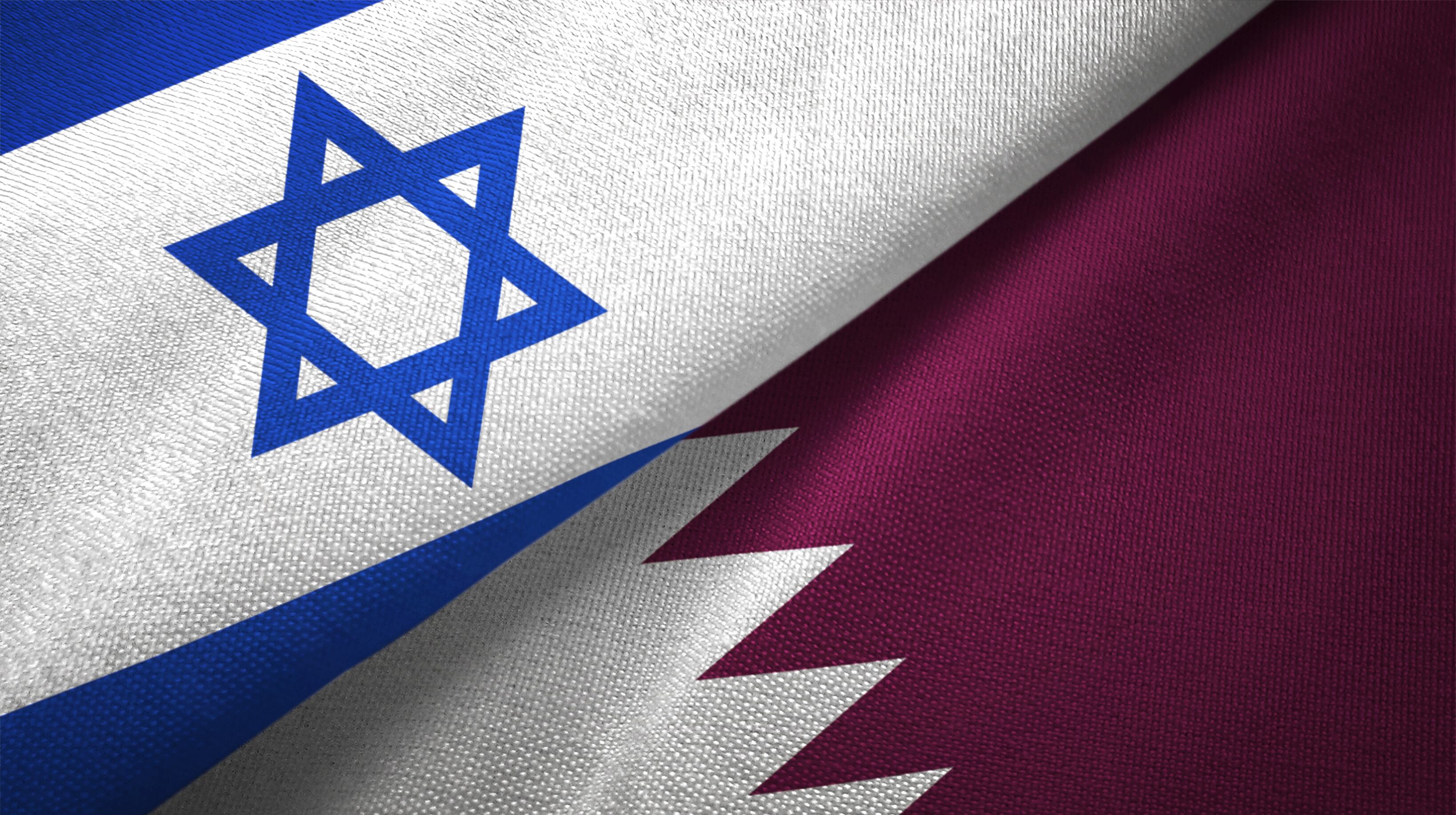 Imagen de banderas de Israel y Catar. Foto: Getty Images