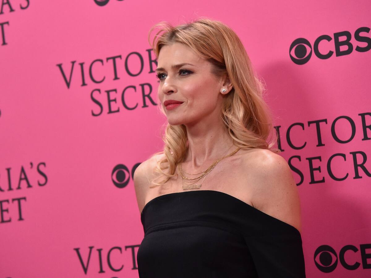 Daniela Pestova, la modelo que vuelve a ser ángel de Victoria’s Secret a los 51 años