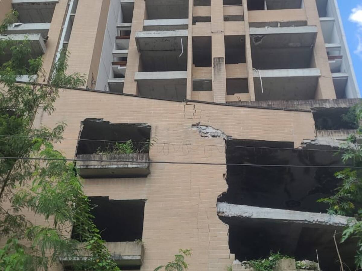 Ordenan evacuación preventiva de un edificio residencial en Medellín