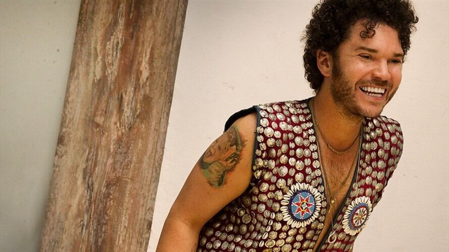 Andrés Cabas es criticado por salir aparentemente ebrio en una presentación en Barranquilla. Foto: Colprensa