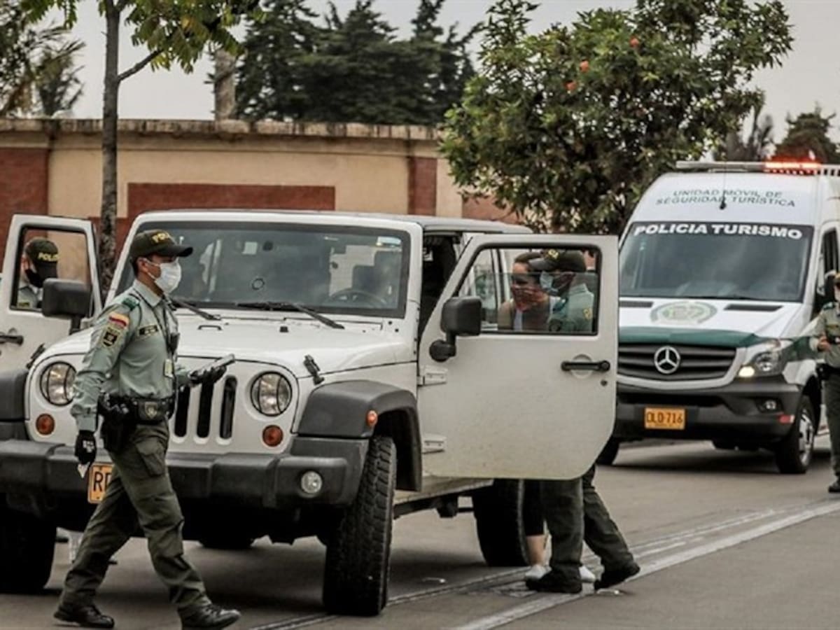 Si va solo en el carro no es obligatorio el uso del tapabocas