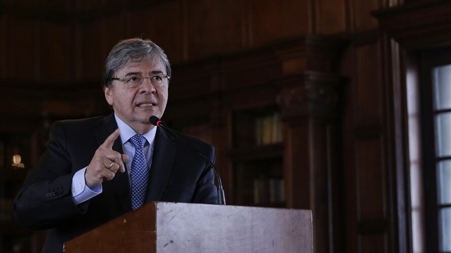 Además, dijo que el presidente Iván Duque le ratificó su deseo de que continúe en el cargo.. Foto: Colprensa