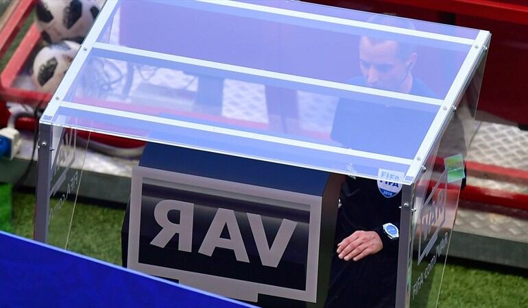 #FútbolConVAR. Foto: Getty Images