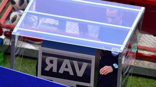 #FútbolConVAR. Foto: Getty Images
