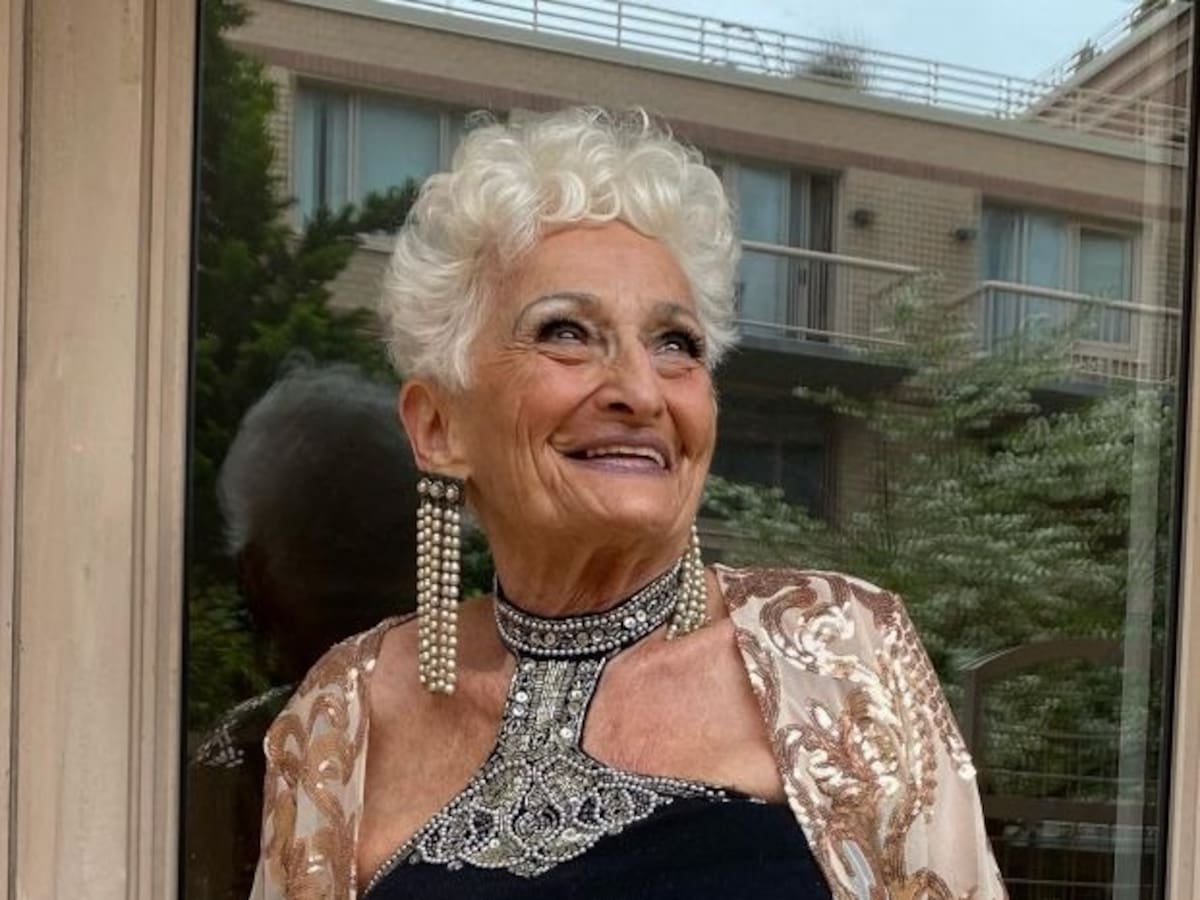 No es lo que diga la edad, es lo que sienta el cuerpo: abuela de 86 años creó cuenta de Tinder y está decidida a encontrar el amor