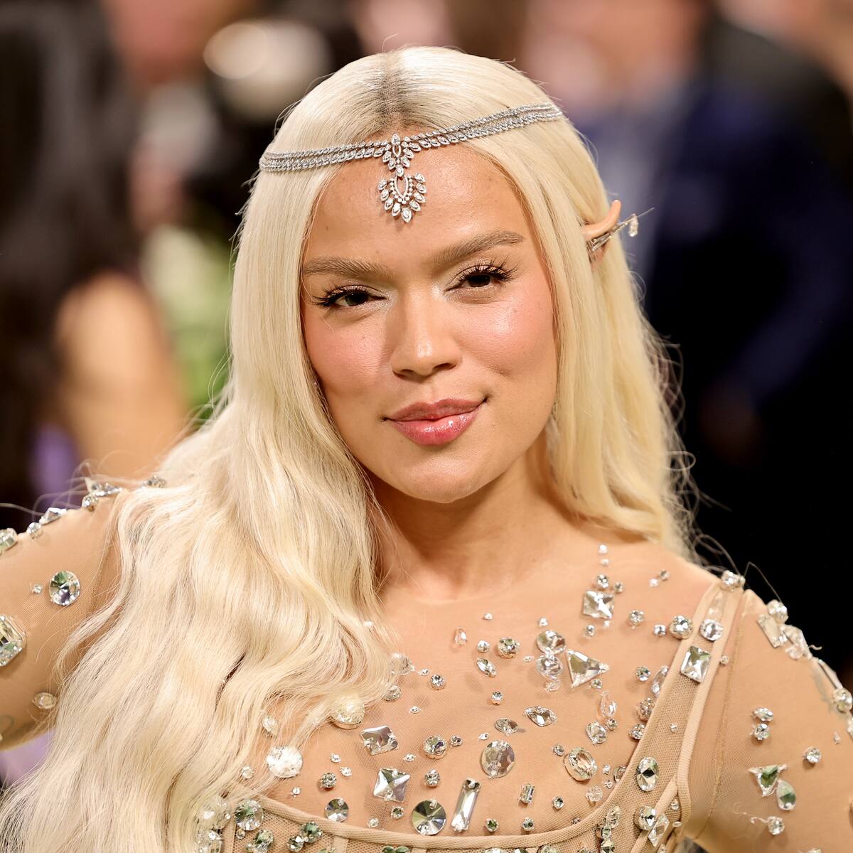 Videos y fotos: este fue el look de Karol G en la Met Gala 2024