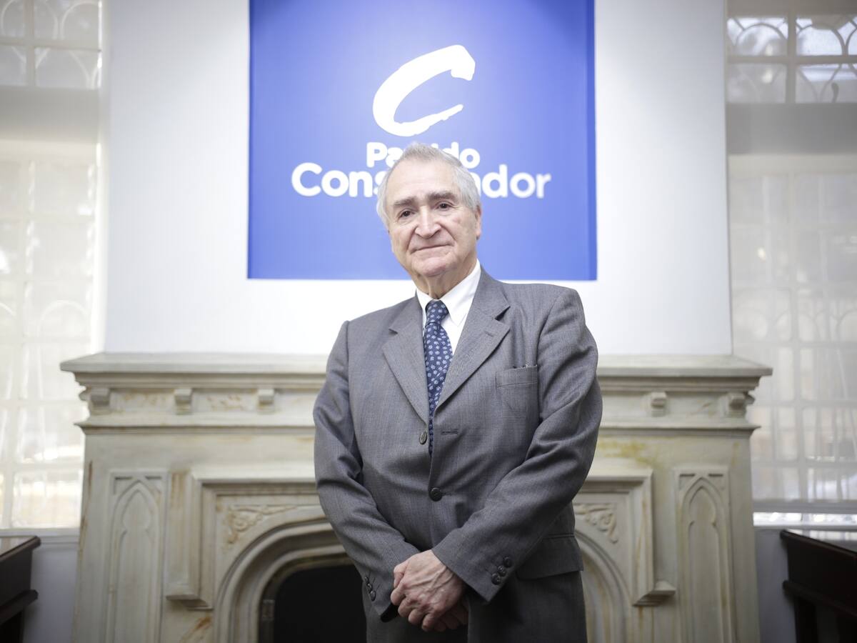 Omar Yepes renuncia al Partido Conservador y se va al del expresidente Pastrana