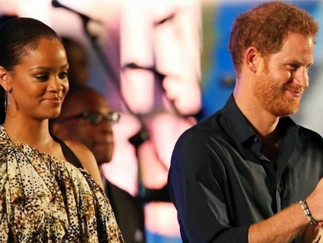 El príncipe Enrique de Inglaterra y Rihanna . Foto: Agencia Reuters
