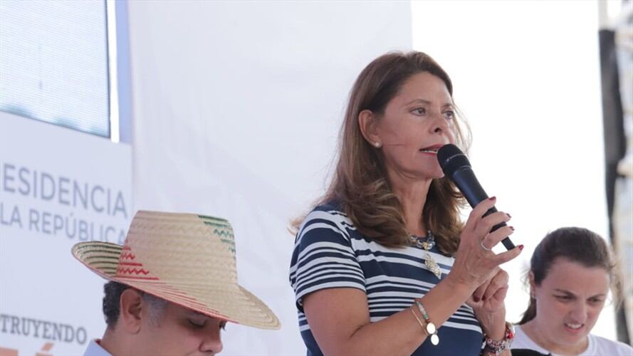 La Vicepresidenta indicó que de esta forma se busca que exista una política de género aplicable en los territorios. . Foto: Colprensa