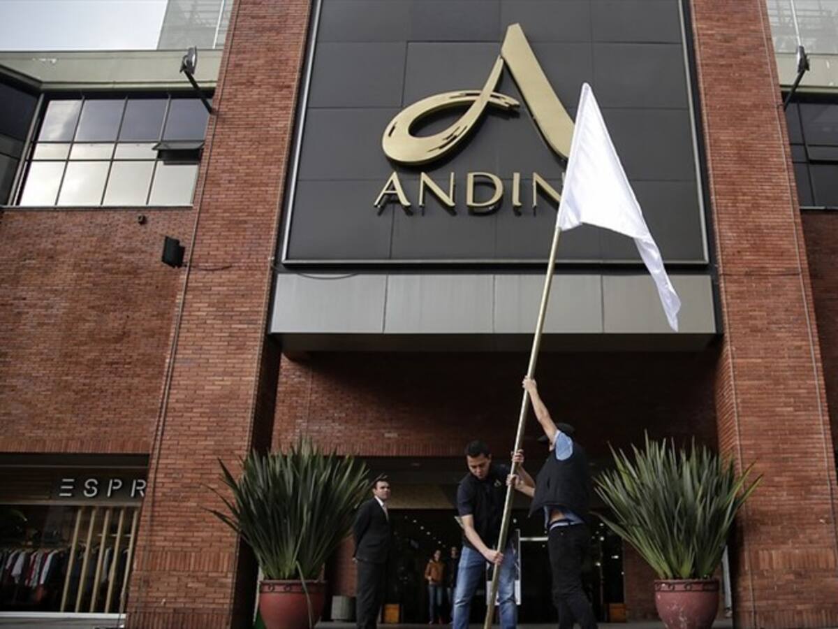 Recapturan a dos presuntos implicados en el atentado al centro comercial Andino