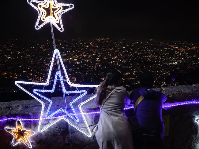 Alumbrado navideño en Bogotá. Foto: Juancho Torres / Anadolu via Getty Images