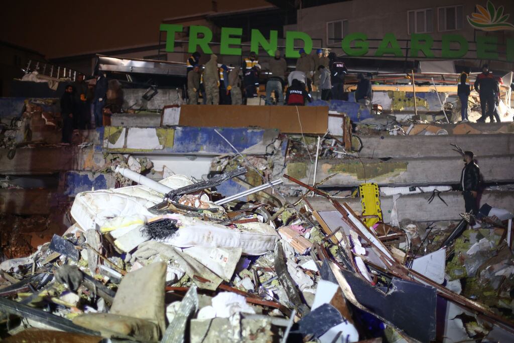 Escombros tras terremotos en Turquía. Foto: Hakan Akgun/ dia images.