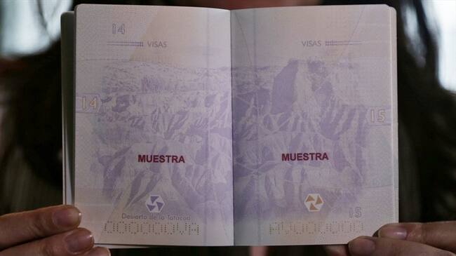 Pese a la polémica el Gobierno le entregó a la empresa un contrato por 100 millones de dólares para la fabricación de pasaportes de la Cancillería. Foto: Colprensa