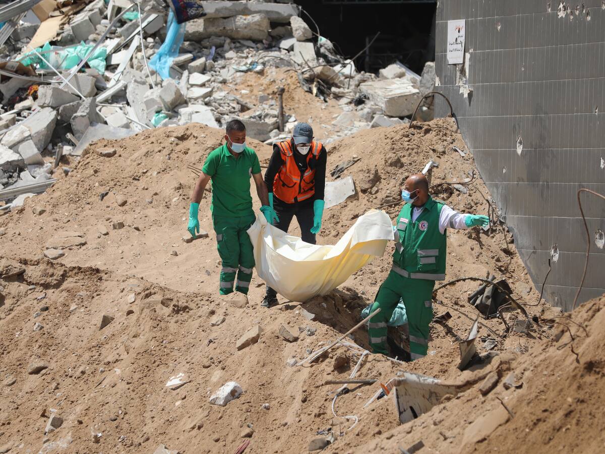 Hamás denuncia el hallazgo de fosas comunes en el Hospital de Al Shifa en Gaza
