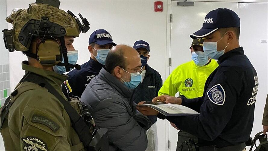 Migración Colombia confirmó que el ex jefe paramilitar Rodrigo Tovar Pupo, alias Jorge 40, llegó a Colombia hacia al mediodía, en calidad de deportado.. Foto: Cortesía