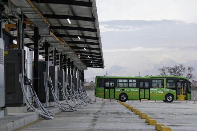Bus del sistema de transporte masico de Bogotá. Foto: Colprensa. 