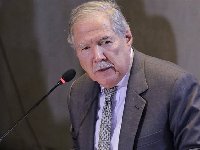 El ministro Guillermo Botero rechazó los señalamientos que cuestionan su estado de salud. Foto: Colprensa