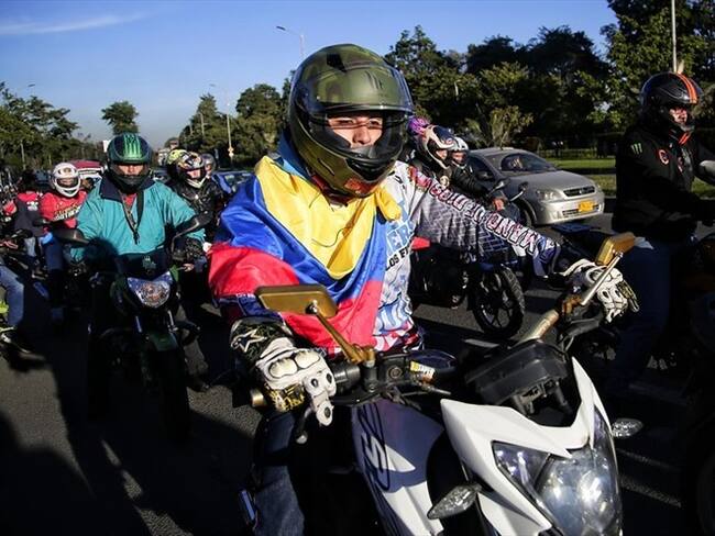 Avianca recomendó a todos sus usuarios tomar las medidas necesarias para llegar con la anticipación requerida al Aeropuerto El Dorado. Foto: Colprensa