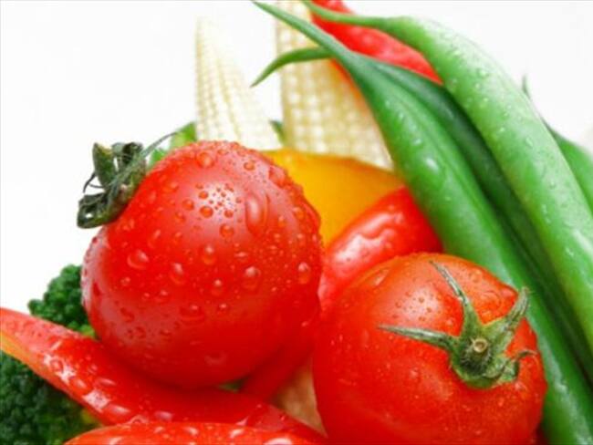 Una dieta vegana es la que no incluye productos de origen animal como carne, pescado, leche, queso, huevos y hasta miel. Foto: BBC Mundo/Thinkstock