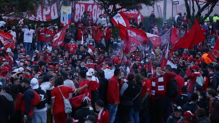 Hinchas del América de Cali. Foto: Colprensa