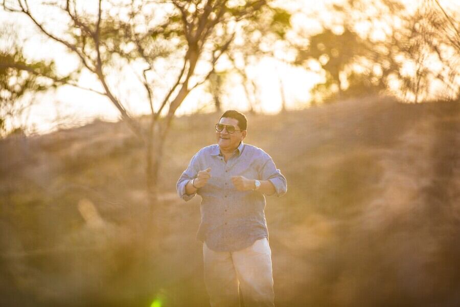Poncho Zuleta se disculpa con Karen Lizarazo. Foto: Colprensa.