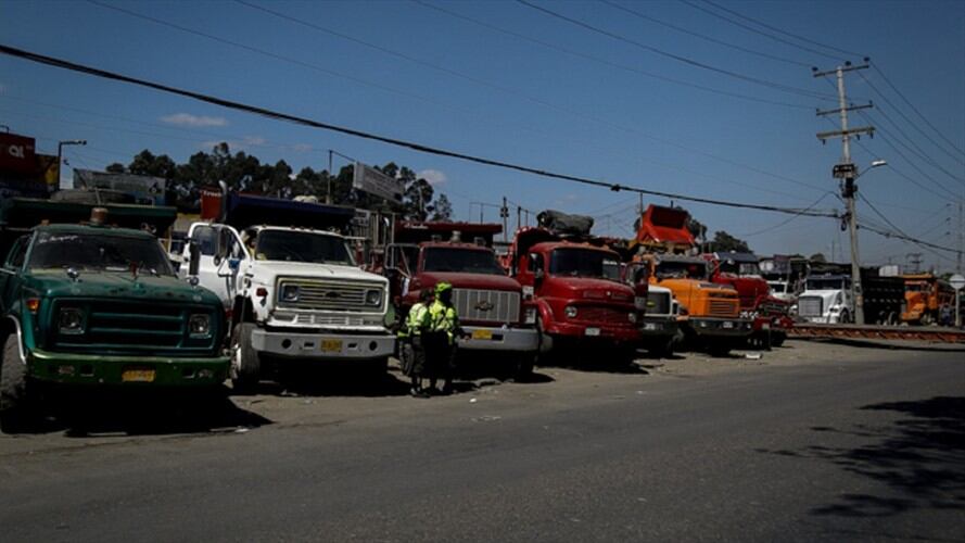 Bloqueos durante el paro nacional en Colombia. Foto: Colprensa - Diego Pineda