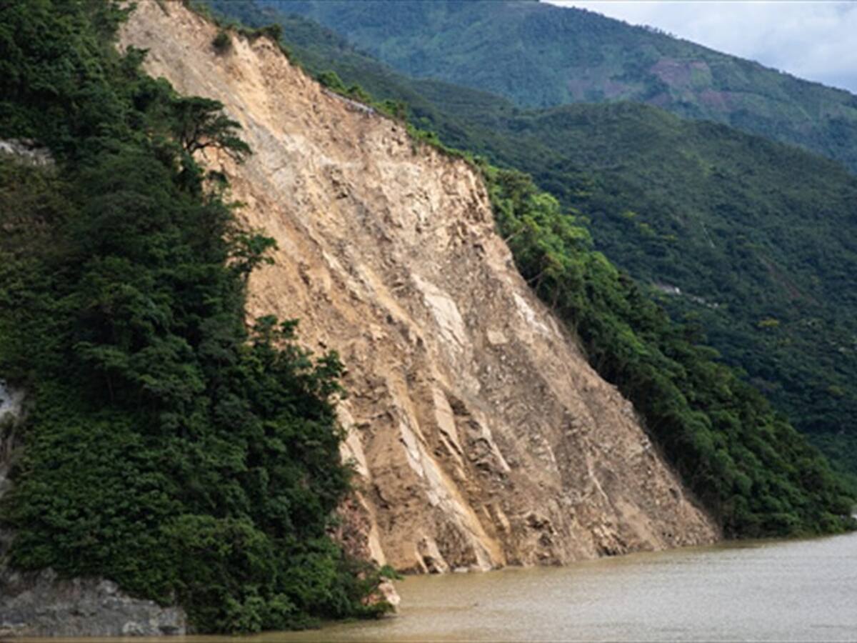 Gobernador pide a EPM claridad sobre riesgo de pueblos de Bolívar por Hidroituango