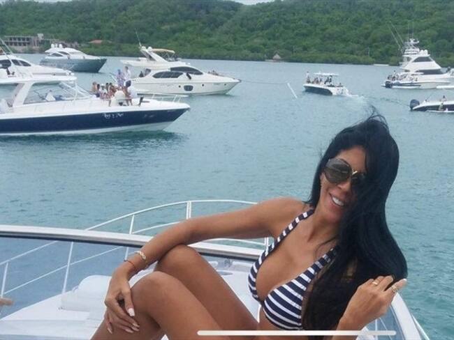 Víctor Arango, director de Distriseguridad de Cartagena, se tomó una selfie con Liliana Campos “La Madame”. Foto: Archivo particular