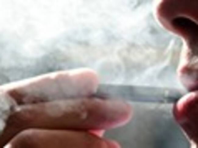 ¿Qué opina de la propuesta de prohibir el consumo de cigarrillo en sitios públicos? #ElCigarrillo