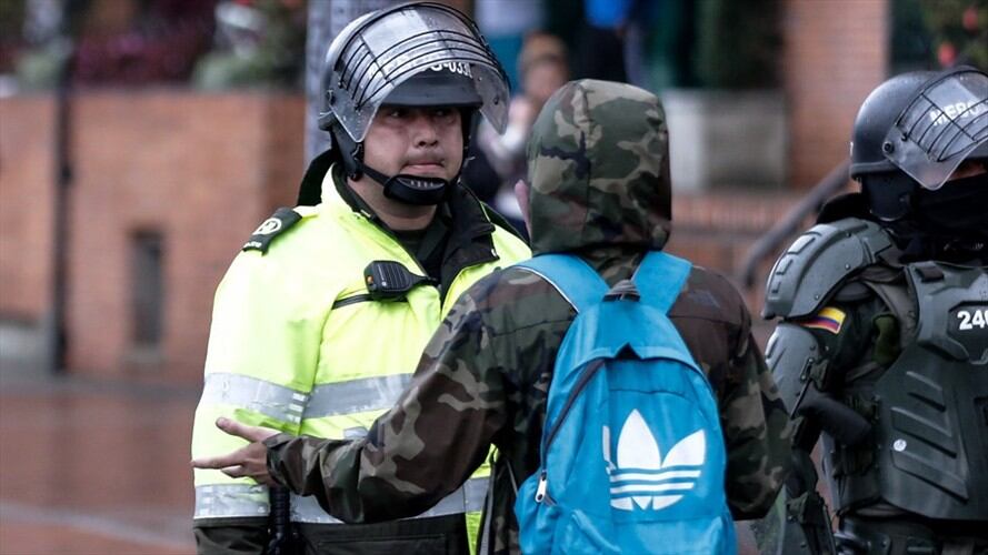 Las autoridades confirmaron que ya hay policías y civiles heridos en las manifestaciones . Foto: Colprensa