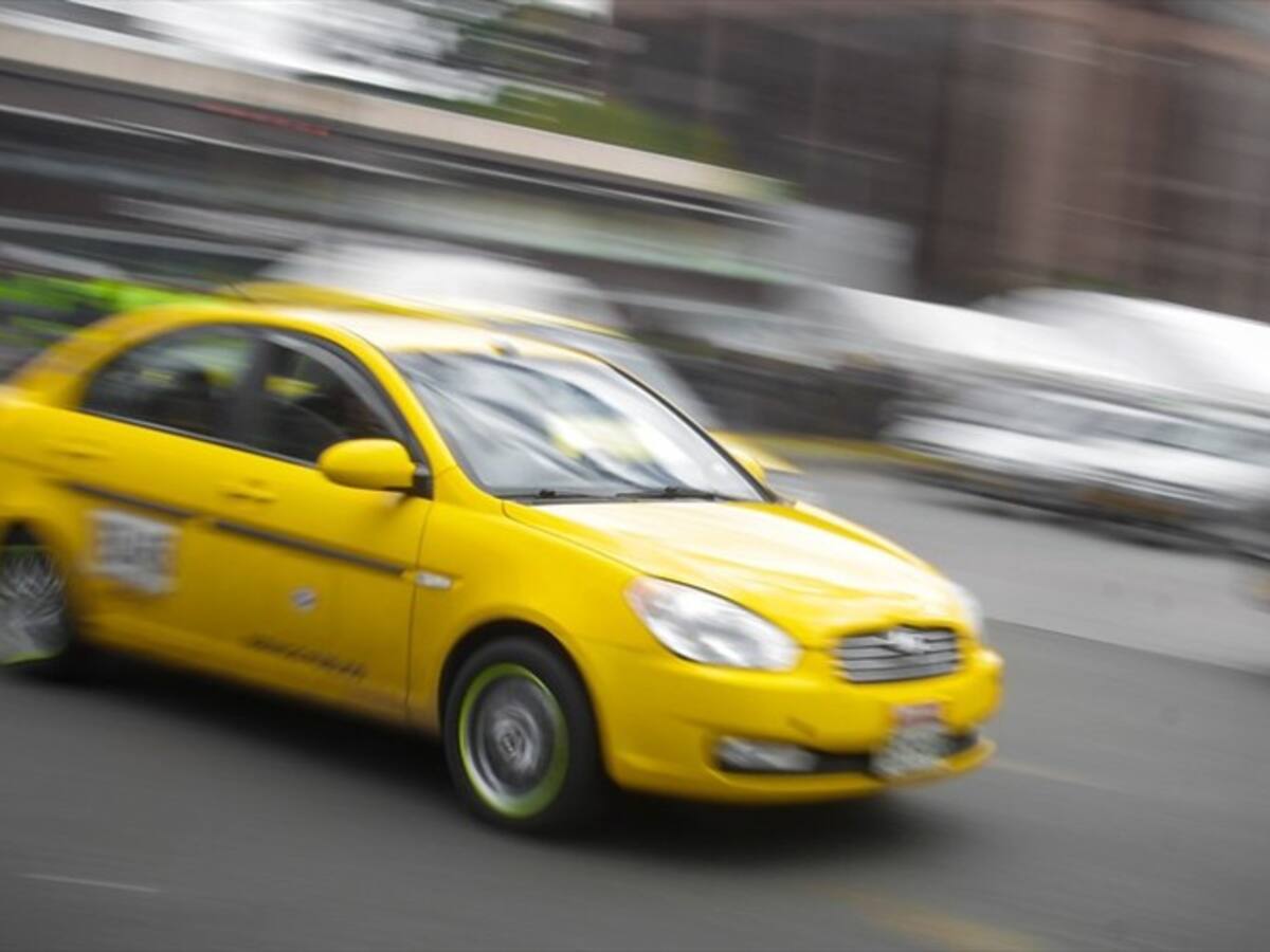 Se acaban los taxímetros en Bogotá, dice el secretario de Movilidad