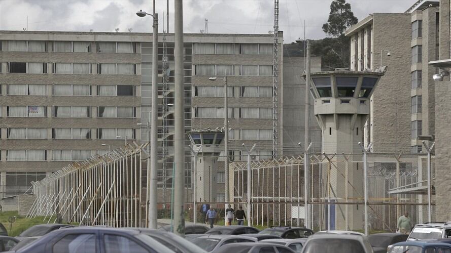 Las ocho personas capturadas fueron cobijadas con medida de aseguramiento privativa de la libertad en centro carcelario. Foto: Colprensa