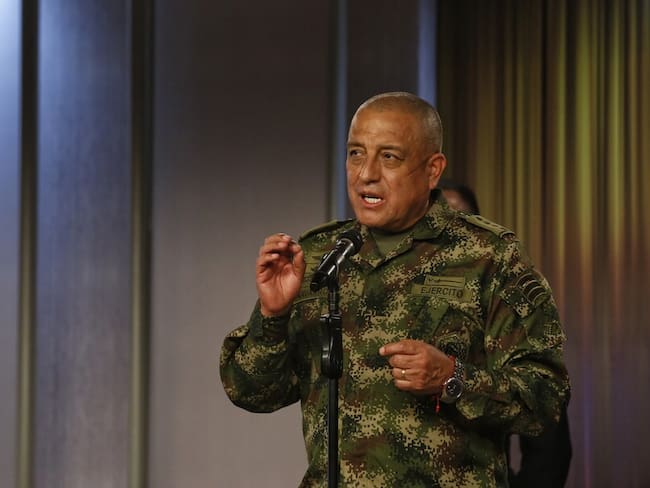 El general Luis Fernando Navarro, comandante de las Fuerzas Militares, relató más detalles de la operación y el seguimiento de varios meses a ‘Mayimbú&#039;.