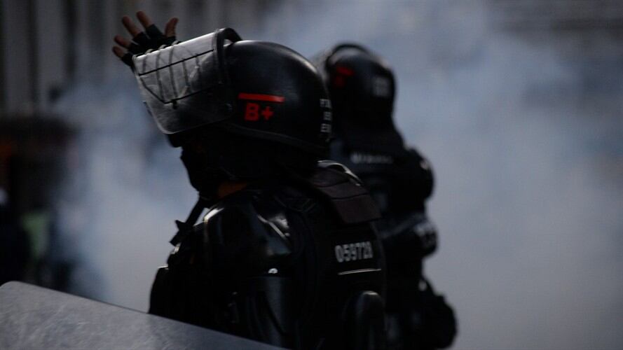 La Procuraduría General de la Nación formuló pliego de cargos contra cinco integrantes del Escuadrón Móvil Antidisturbios (ESMAD) de Popayán. Foto: Getty Images / VANESSA JIMÉNEZ
