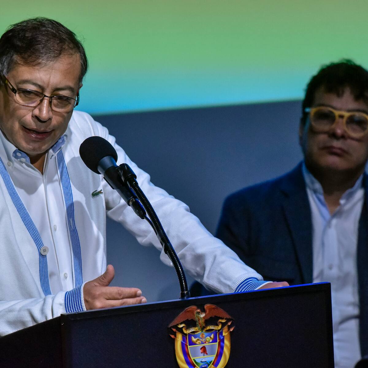 Hay un presidente elegido sin poder ejercer su cargo: Petro sobre Pedro Castillo