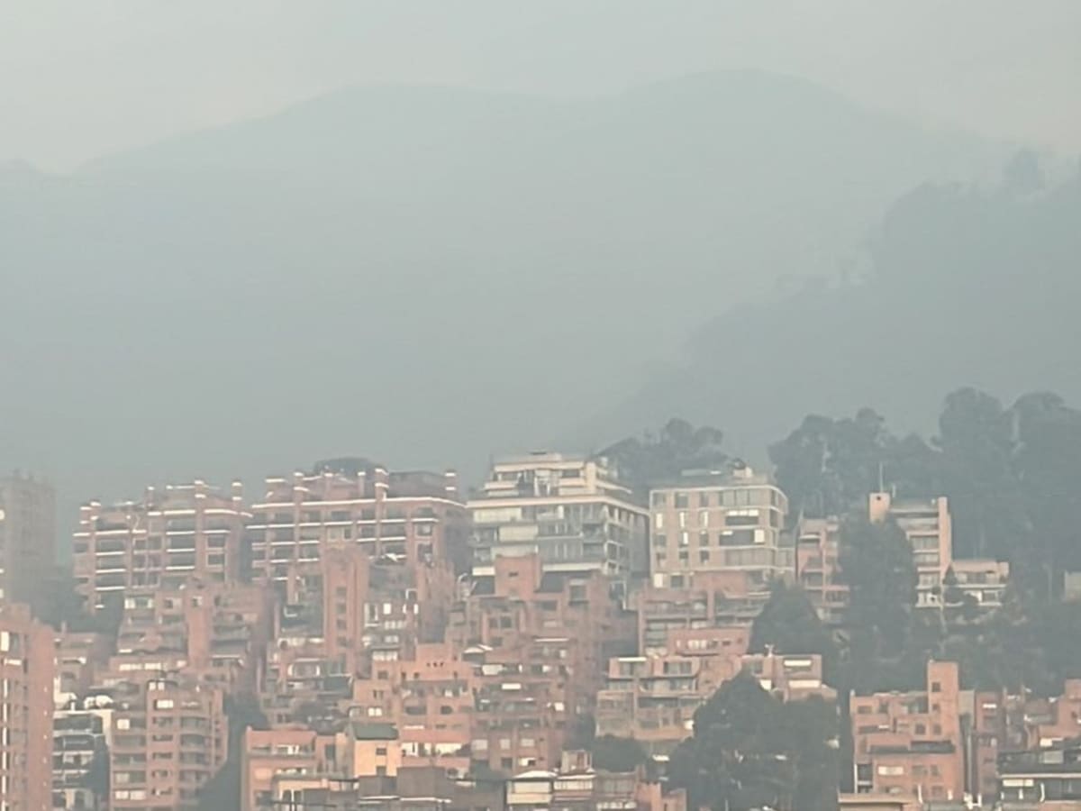 Alarma por columnas de humo en diferentes zonas de Bogotá