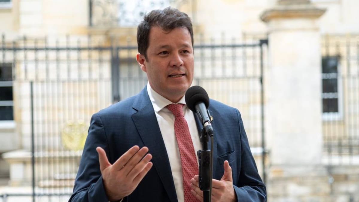 Gobierno Duque responde por ‘Pegasus’ y presunto desfalco en pandemia