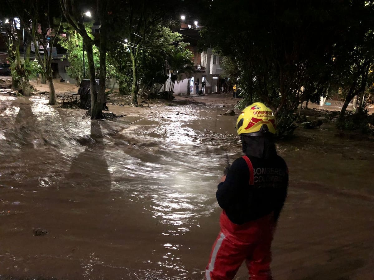 Alerta en Bucaramanga por inundaciones: avalancha arrasó con varios barrios