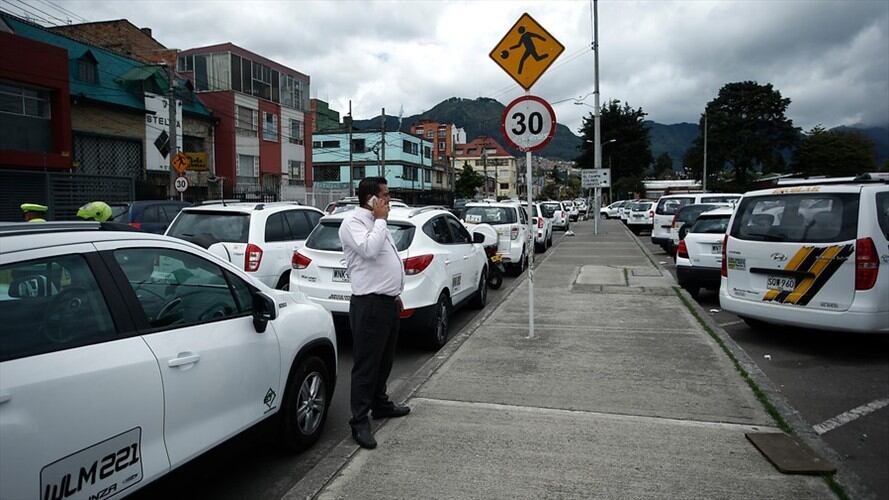 Tras meses de diálogos, se tomaron nuevas normas para regular el transporte especial. Foto: Colprensa