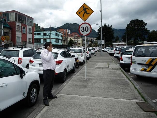 Tras meses de diálogos, se tomaron nuevas normas para regular el transporte especial. Foto: Colprensa