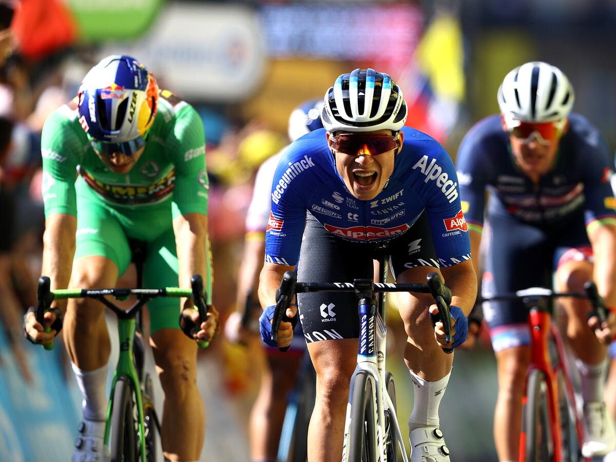 Jasper Philipsen ganó la etapa 15 del Tour de Francia y Vingegaard sigue de líder