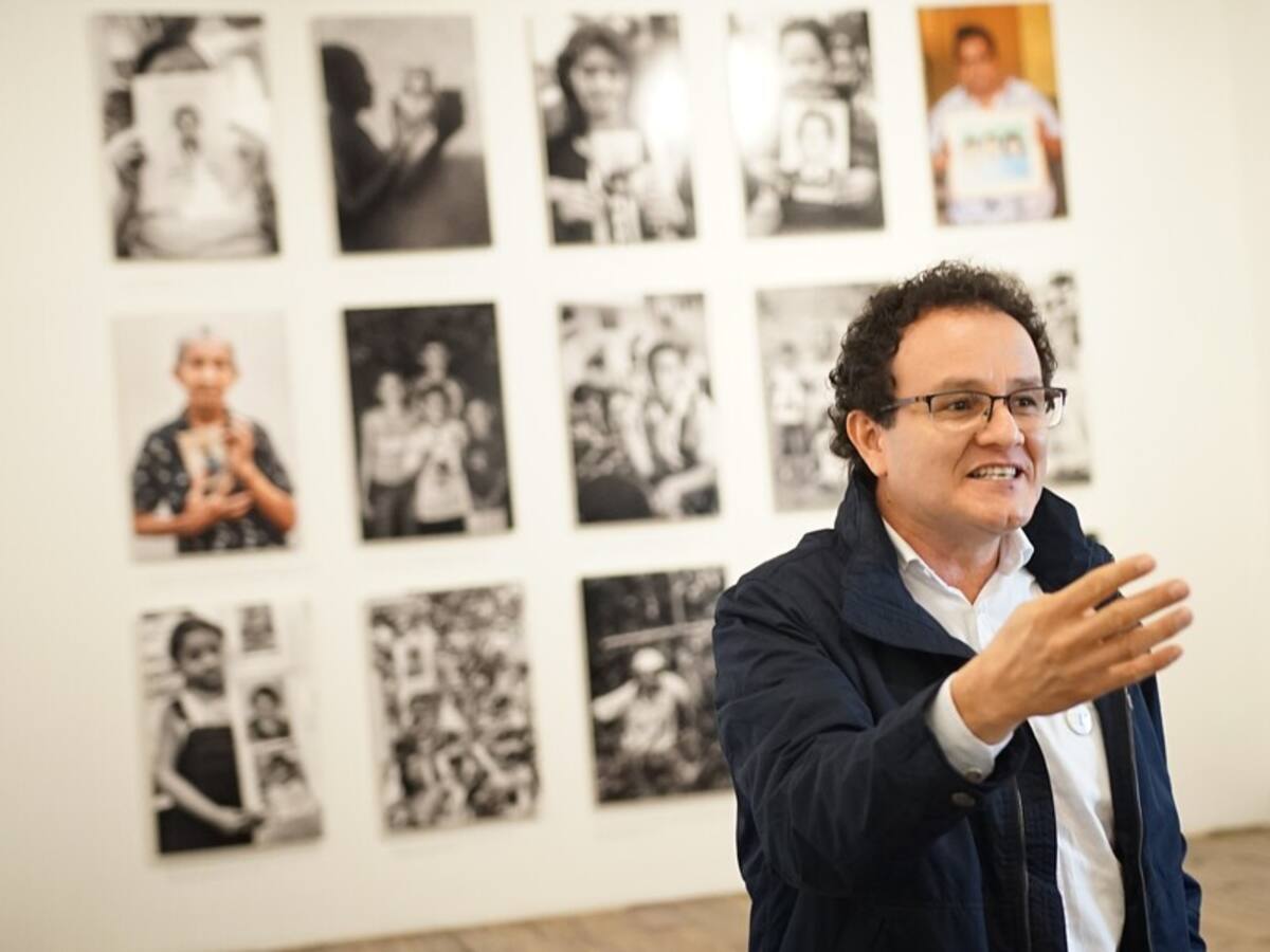 Denuncian censura en la exposición de ‘El Testigo’ en Bogotá