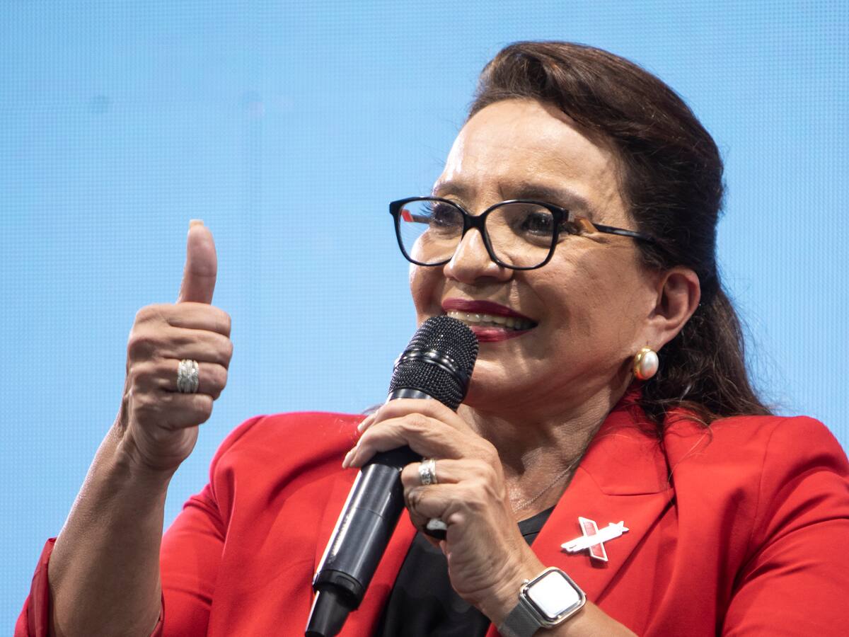 Xiomara Castro se convierte en la primera presidenta de Honduras