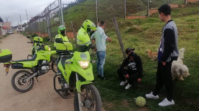 Los falsos funcionarios amenazaban con el cierre de los locales si no cumplían con los protocolos de bioseguridad.. Foto: Metun