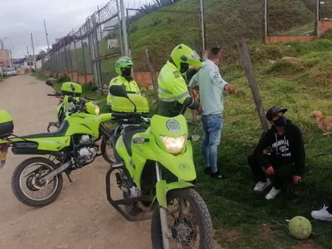 Los falsos funcionarios amenazaban con el cierre de los locales si no cumplían con los protocolos de bioseguridad.. Foto: Metun