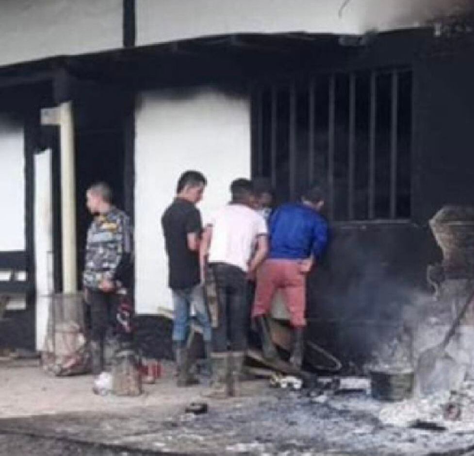 Casa incinerada. Foto: Cortesía